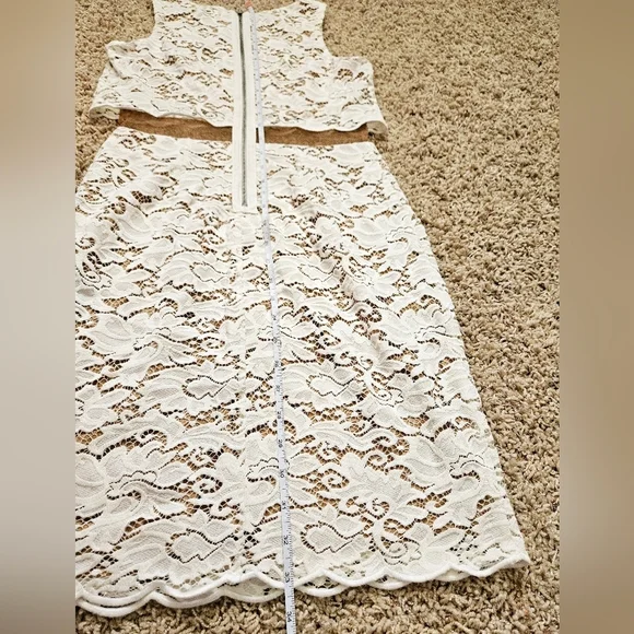 Bailey 44 White Lace Desert Moon Dress - size 4 - Picture 11 of 12